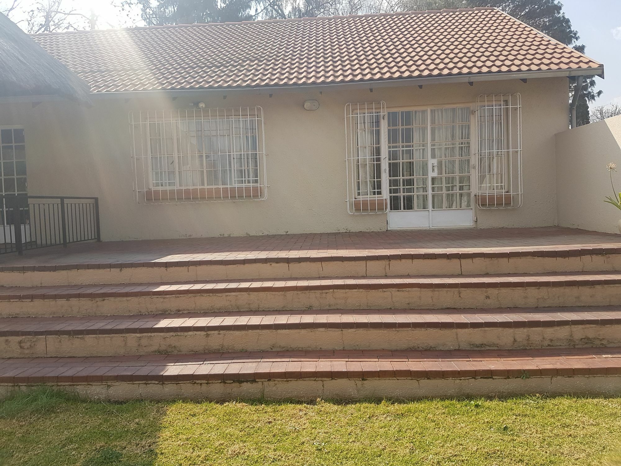 Simbasun Cottages Midrand Exterior foto